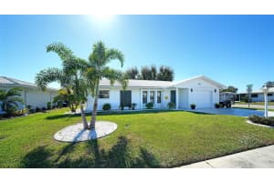 3904 CHINABERRY ROAD, BRADENTON, FL 34208 - MLS#MFRA4672289