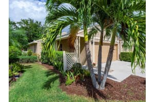 220 CHARTLEY COURT, SARASOTA, FL 34232 - MLS#MFRA4672308