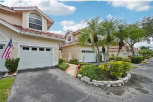 5588 GOLF POINTE DRIVE, SARASOTA, FL 34243 - MLS#MFRA4672310