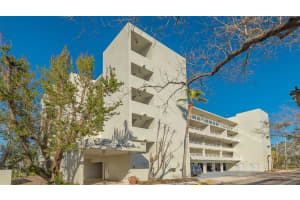 250 SANDS POINT ROAD, LONGBOAT KEY, FL 34228 - MLS#MFRA4672352