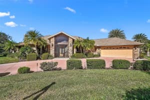 4714 Long Lake Dr, SARASOTA