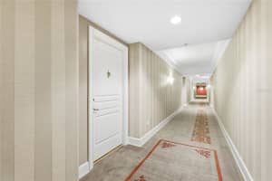 750 TAMIAMI TRAIL, SARASOTA, FL 34236 - MLS#MFRA4672411