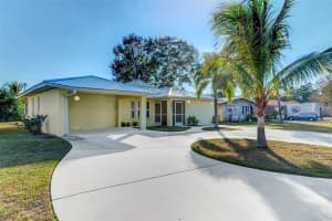 2834 NEW ENGLAND STREET, SARASOTA, FL 34231 - MLS#MFRA4672415