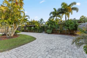 4301 LOCKWOOD RIDGE ROAD, SARASOTA, FL 34231 - MLS#MFRA4672535