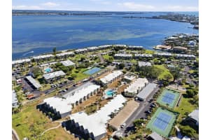 6300 FLOTILLA DRIVE, HOLMES BEACH, FL 34217 - MLS#MFRA4672583