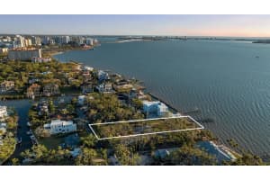 2043 ALAMEDA AVENUE, SARASOTA, FL 34234 - MLS#MFRA4672602