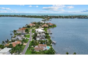1707 CARIBBEAN DRIVE, SARASOTA, FL 34231 - MLS#MFRA4672611