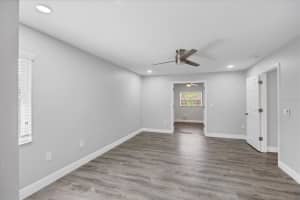 618 EASTPOINTE COURT, SARASOTA, FL 34232 - MLS#MFRA4672630