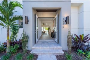 2430 FLOYD STREET, SARASOTA, FL 34239 - MLS#MFRA4672666