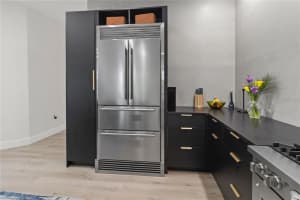 3635 80TH DRIVE, SARASOTA, FL 34243 - MLS#MFRA4672698