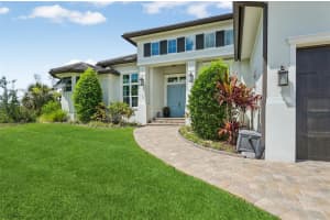 609 COLONIAL BAY DRIVE, NOKOMIS, FL 34275 - MLS#MFRA4672712