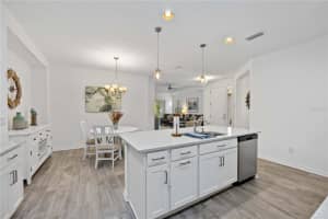 6081 AMBERLY DRIVE, BRADENTON, FL 34208 - MLS#MFRA4672723