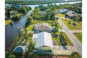 9031 Hilolo Ln, VENICE 9031 Hilolo Ln, VENICE