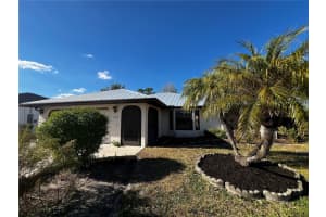 2355 Lakeshore Cir, PORT CHARLOTTE