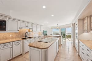 44 TIDY ISLAND BOULEVARD, BRADENTON, FL 34210 - MLS#MFRA4672754