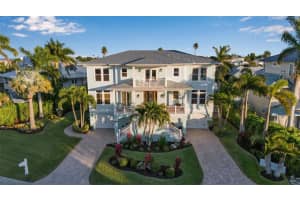 718 KEY ROYALE DRIVE, HOLMES BEACH, FL 34217 - MLS#MFRA4672783