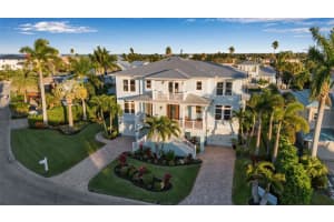 718 KEY ROYALE DRIVE, HOLMES BEACH, FL 34217 - MLS#MFRA4672783