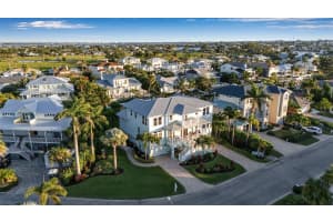718 KEY ROYALE DRIVE, HOLMES BEACH, FL 34217 - MLS#MFRA4672783