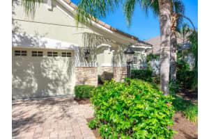 12129 THORNHILL COURT, LAKEWOOD RANCH, FL 34202 - MLS#MFRA4672799