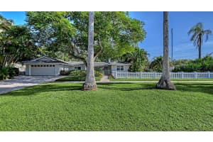 4810 BAY SHORE ROAD, SARASOTA, FL 34234 - MLS#MFRA4672800