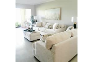 6191 TIMBER LAKE DRIVE, SARASOTA, FL 34243 - MLS#MFRA4672835