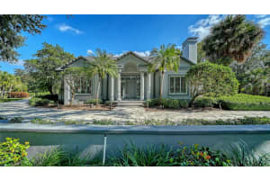 76 OSPREY POINT DRIVE, OSPREY, FL 34229 - MLS#MFRA4672843
