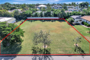 332 BOB WHITE WAY, SARASOTA, FL 34236 Sold 02/02/26