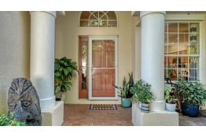 7810 33RD STREET, SARASOTA, FL 34243 - MLS#MFRA4672891