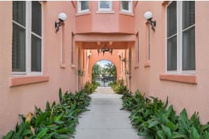 1221 PALM AVENUE, SARASOTA, FL 34236 - MLS#MFRA4672907