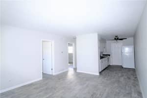 6377 GATEWAY AVENUE, SARASOTA, FL 34231 - MLS#MFRA4672921