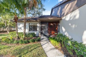 121 OAK HILL DRIVE, SARASOTA, FL 34232 - MLS#MFRA4672922