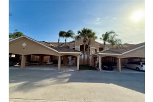 819 Fairwaycove Ln #203, BRADENTON