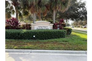 819 FAIRWAYCOVE LANE, BRADENTON, FL 34212 - MLS#MFRA4672938