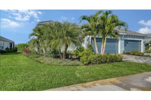 10016 LAKE WALES CIRCLE, SARASOTA, FL 34241 - MLS#MFRA4672943