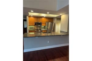 800 TAMIAMI TRAIL, SARASOTA, FL 34236 - MLS#MFRA4672948