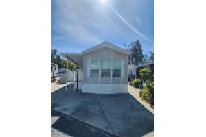 1674 University Pkwy #52, SARASOTA