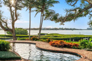 3000 SOUTHWEST DRIVE, SARASOTA, FL 34239 - MLS#MFRA4672971