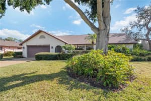 3947 COUNTRY VIEW DRIVE, SARASOTA, FL 34233 - MLS#MFRA4672976