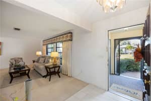 3947 COUNTRY VIEW DRIVE, SARASOTA, FL 34233 - MLS#MFRA4672976