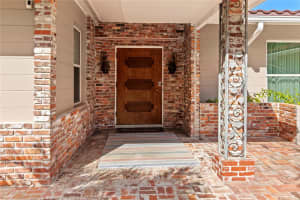 2605 DESOTO ROAD, SARASOTA, FL 34234 - MLS#MFRA4673038