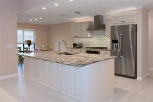 147 SHADY PINE LANE, NOKOMIS, FL 34275 - MLS#MFRA4673052