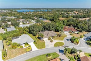 5668 COUNTRY LAKES DRIVE, SARASOTA, FL 34243 - MLS#MFRA4673090