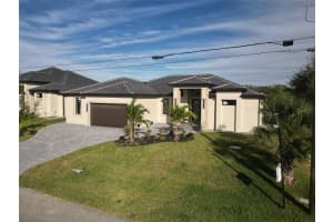 10466 WINNIPEG STREET, PORT CHARLOTTE, FL 33981 - MLS#MFRA4673094