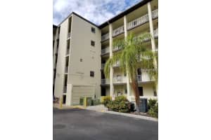 3288 Lake Bayshore Dr #523, BRADENTON