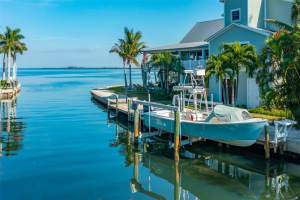 526 56TH STREET, HOLMES BEACH, FL 34217 - MLS#MFRA4673145