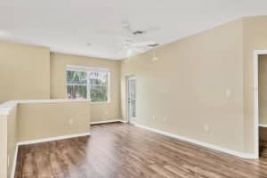 3821 PARKRIDGE CIRCLE, SARASOTA, FL 34243 - MLS#MFRA4673176