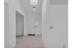 4816 79TH AVENUE PLAZA, SARASOTA, FL 34243 - MLS#MFRA4673194