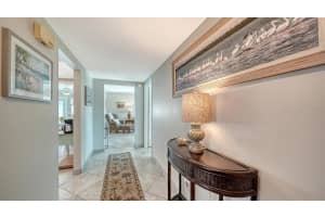 2657 RIVERBLUFF PARKWAY, SARASOTA, FL 34231 - MLS#MFRA4673238