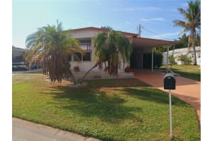 5205 PEBBLE BEACH AVENUE, SARASOTA, FL 34234 - MLS#MFRA4673240