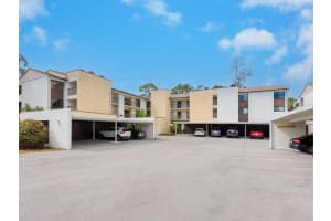 2714 ORCHID OAKS DRIVE, SARASOTA, FL 34239 - MLS#MFRA4673251